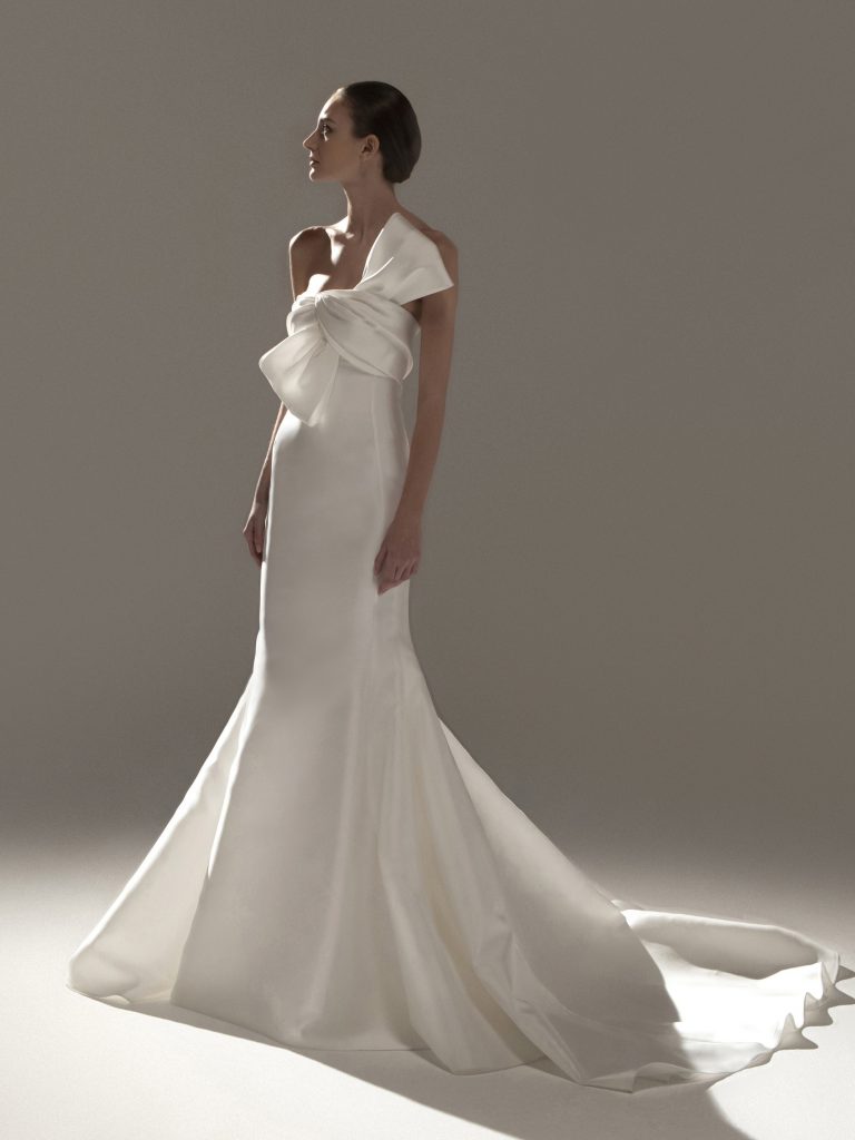 UN PLUS UNE 　STEPHANE ROLLAND 　ステファンローラン　ステファン　ローラン　ロングスリーブ　長袖　フラワーモチーフ　マーメイド　マーメイドドレス　マーメイドライン　リボンモチーフ　ビッグリボン